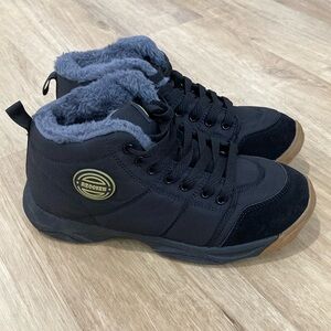 NEW Men’s Lightweight Water Resistant Trekking Boots